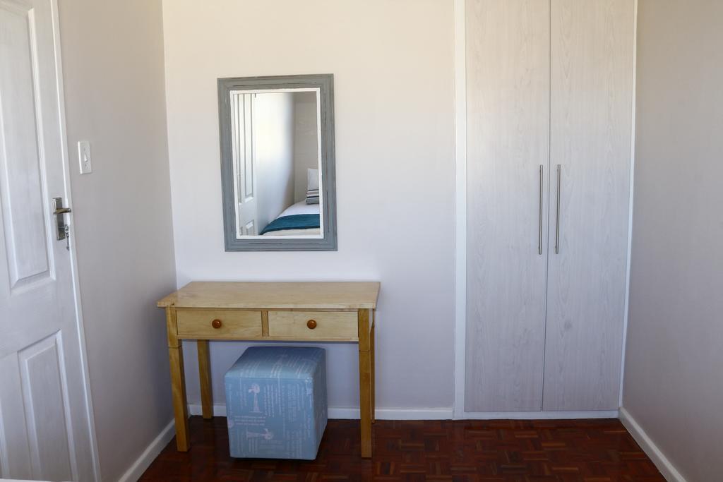 Apartment Westward Ho Apartment 13 Cape Town